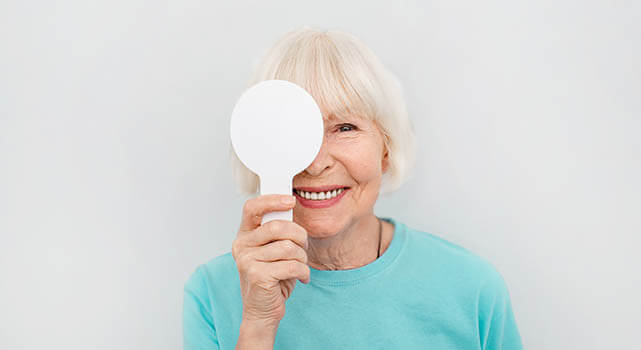 Senior Woman Eye Exam 640x350.jpg